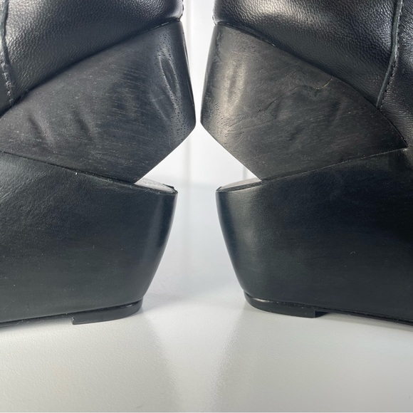 All Saints Savitr Knee High Black Platform
Boots - Picture 5 of 16